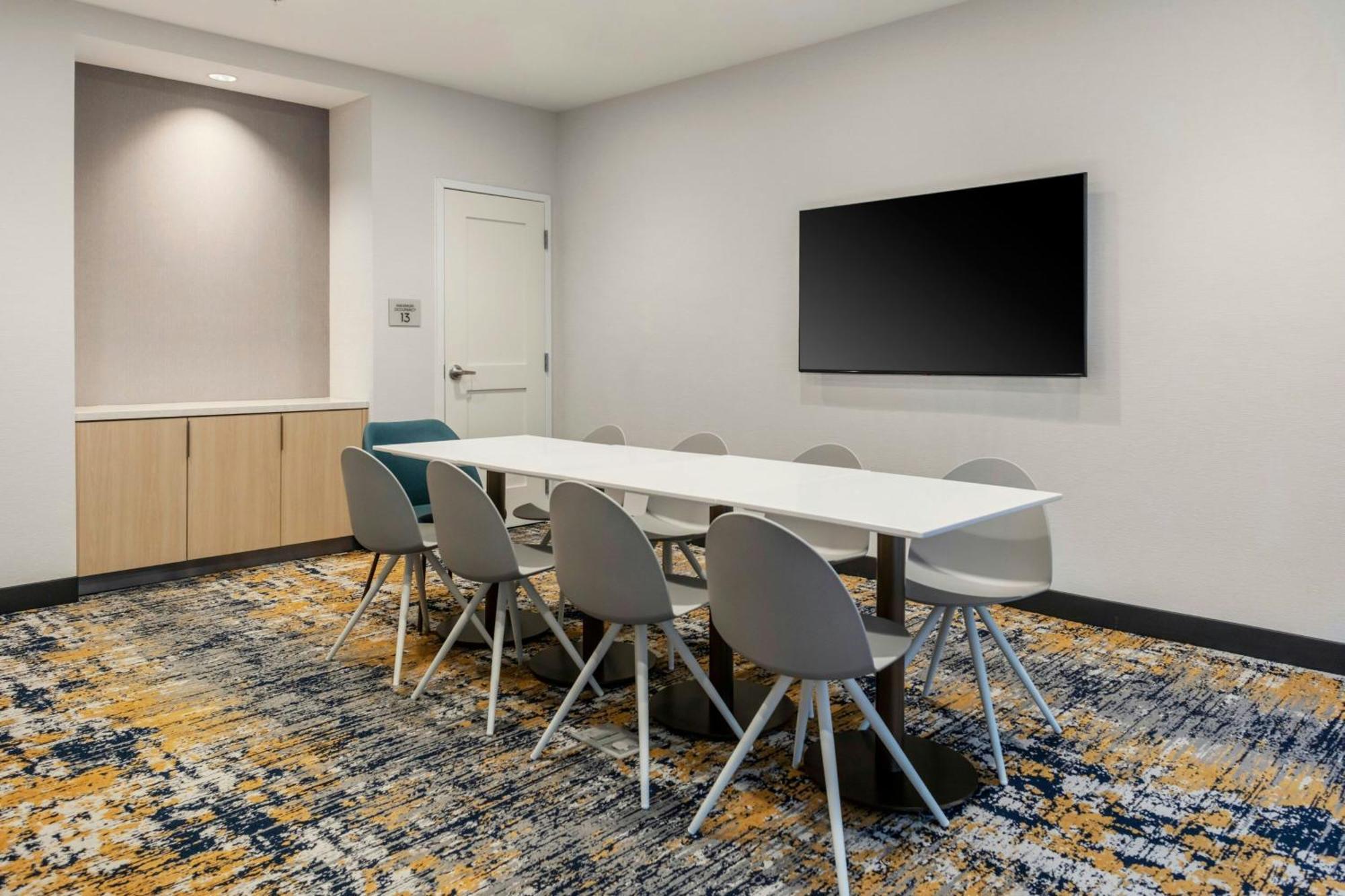 Towneplace Suites By Marriott Chesterfield Экстерьер фото
